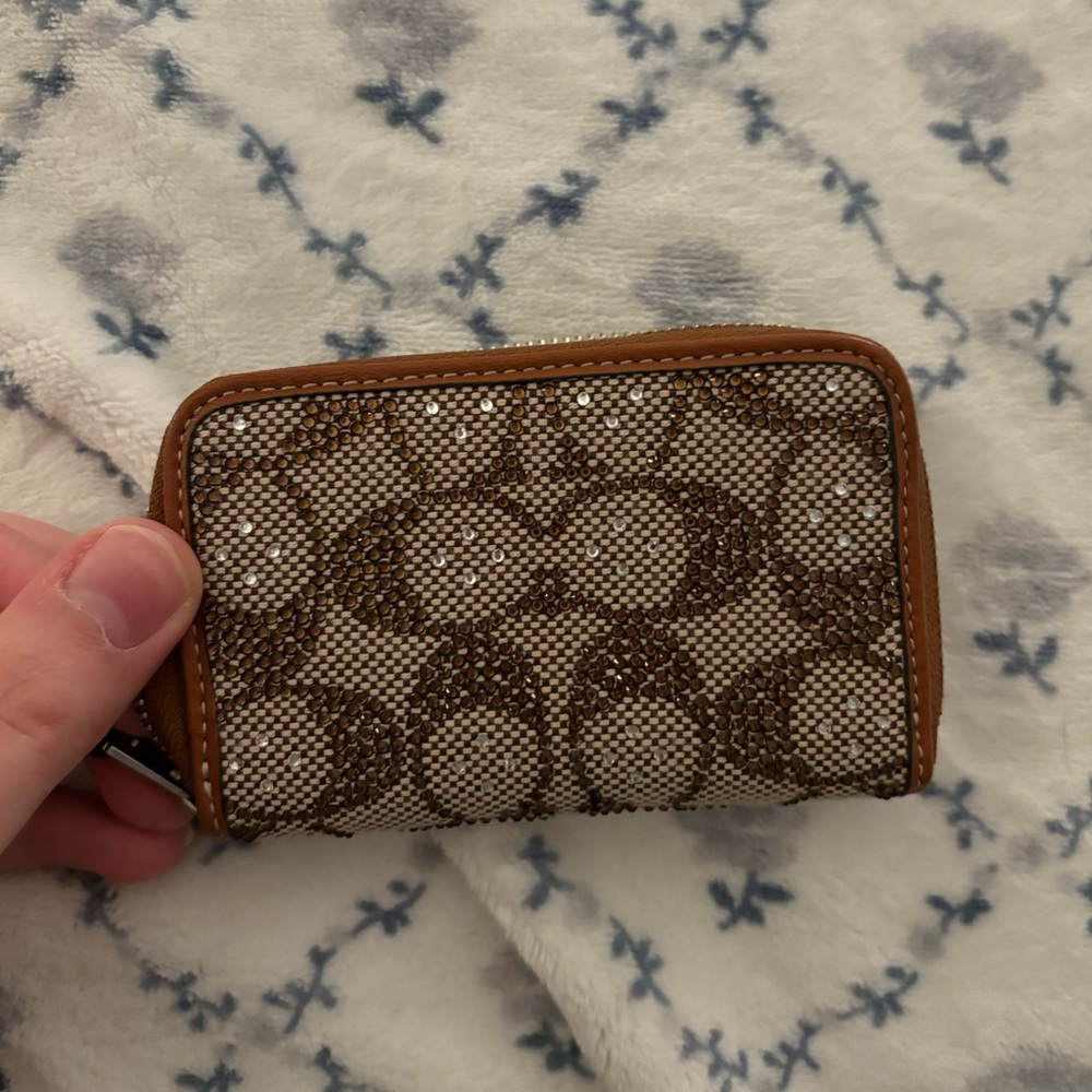 Coach Crystal Signature Jacquard Essential Zip Around Card Case Wallet
